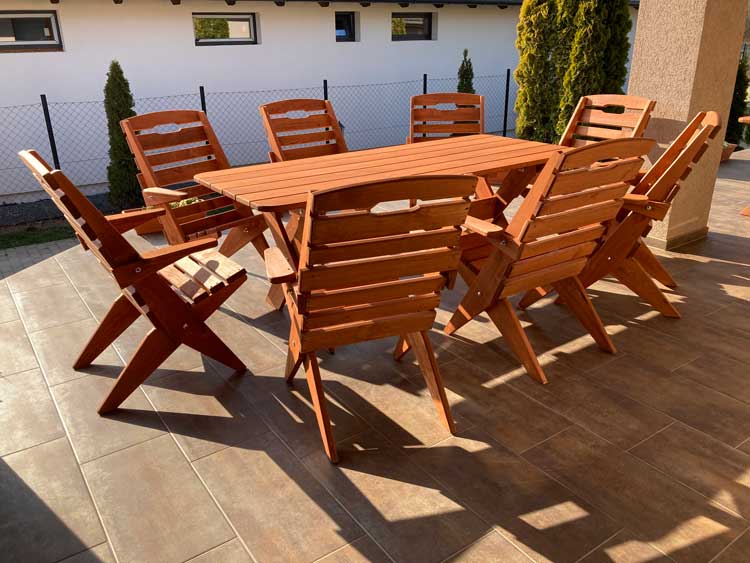 virag_kerti_butorok_osszecsukhato_asztal_6-8_szekkel11