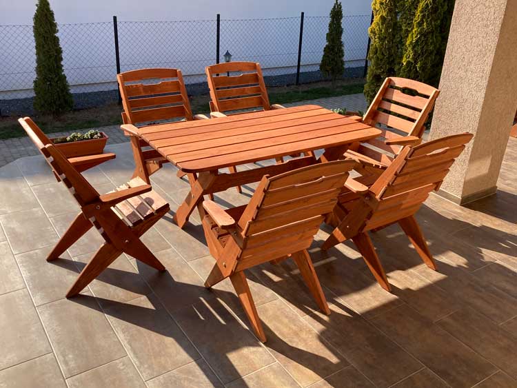 virag_kerti_butorok_osszecsukhato_asztal_6-8_szekkel8